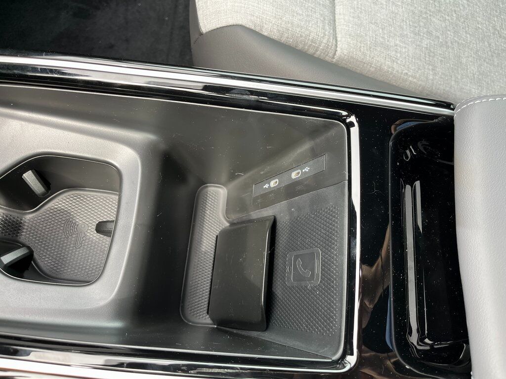 2025 Volkswagen ID.4 Pro Green Bay WI