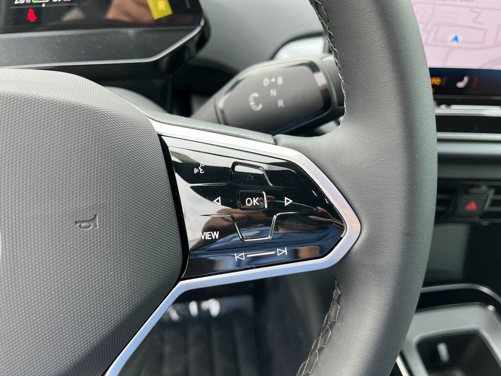 2025 Volkswagen ID.4 Pro Green Bay WI
