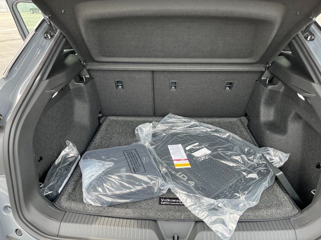 2025 Volkswagen ID.4 Pro Green Bay WI