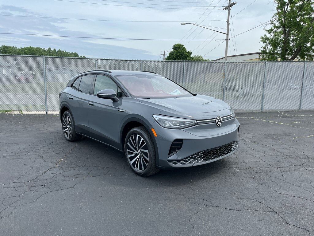 2025 Volkswagen ID.4 Pro Green Bay WI