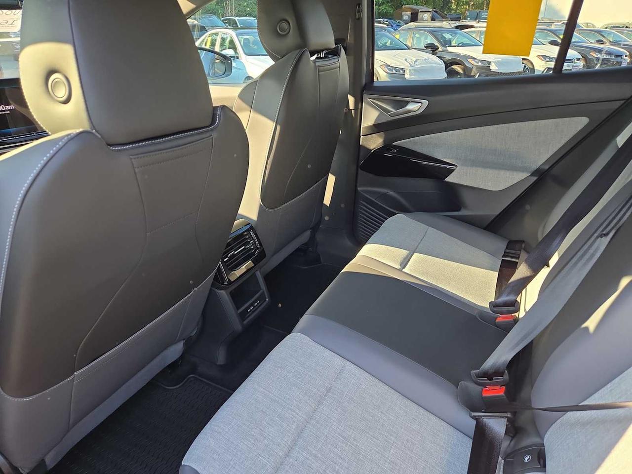 2025 Volkswagen ID.4 Pro Wellesley MA