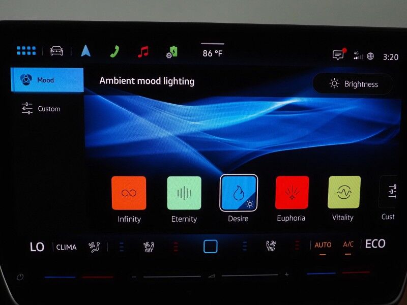 2025 Volkswagen ID. Buzz 1st Edition 4MOTION *NAVIGATION, ADAPTIVE CRUISE, SAFETY ALERTS, 360 CAMERAS, PANO GLASS ROOF, CLIMATE/MASSAGE SEATS, 2ND ROW CAPTAIN&apos;S, HARMAN/KARDON, WIRELESS CHARGING, ANDROID & APPLE Round Rock TX