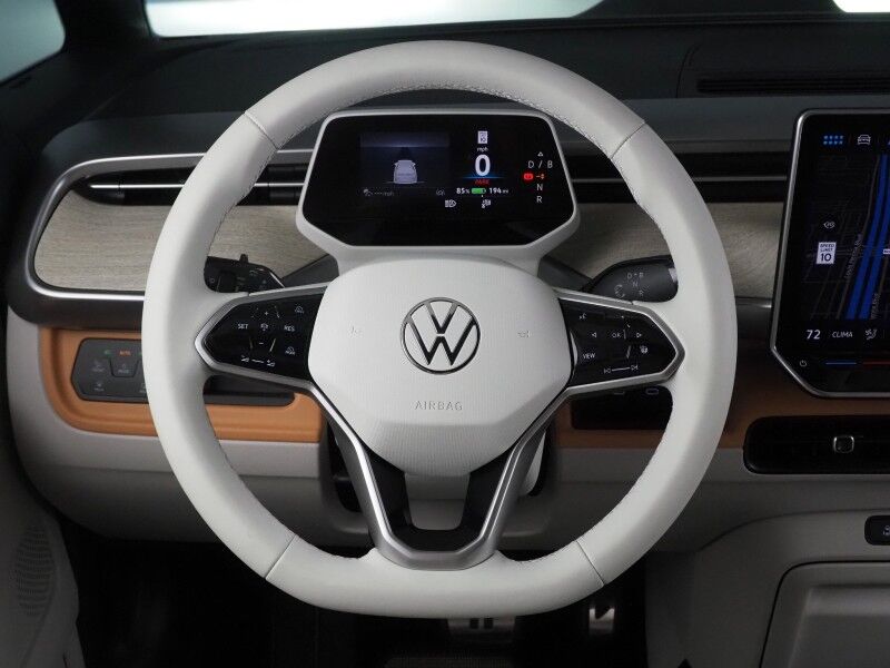 2025 Volkswagen ID. Buzz 1st Edition 4MOTION *NAVIGATION, ADAPTIVE CRUISE, SAFETY ALERTS, 360 CAMERAS, PANO GLASS ROOF, CLIMATE/MASSAGE SEATS, 2ND ROW CAPTAIN&apos;S, HARMAN/KARDON, WIRELESS CHARGING, ANDROID & APPLE Round Rock TX