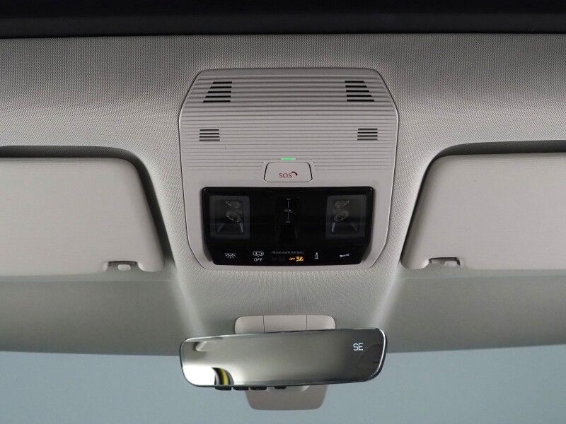 2025 Volkswagen ID. Buzz 1st Edition 4MOTION *NAVIGATION, ADAPTIVE CRUISE, SAFETY ALERTS, 360 CAMERAS, PANO GLASS ROOF, CLIMATE/MASSAGE SEATS, 2ND ROW CAPTAIN&apos;S, HARMAN/KARDON, WIRELESS CHARGING, ANDROID & APPLE Round Rock TX