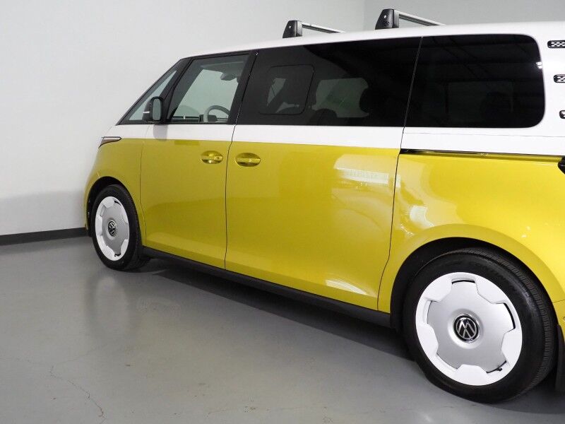 2025 Volkswagen ID. Buzz 1st Edition 4MOTION *NAVIGATION, ADAPTIVE CRUISE, SAFETY ALERTS, 360 CAMERAS, PANO GLASS ROOF, CLIMATE MASSAGE SEATS, HEATED STEERING, 2ND ROW CAPTAIN'S, HARMAN/KARDON, WIRELESS CHARGING, ANDROID & APPLE Round Rock TX