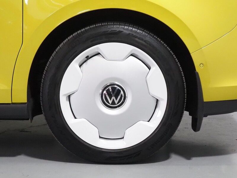 2025 Volkswagen ID. Buzz 1st Edition 4MOTION *NAVIGATION, ADAPTIVE CRUISE, SAFETY ALERTS, 360 CAMERAS, PANO GLASS ROOF, CLIMATE MASSAGE SEATS, HEATED STEERING, 2ND ROW CAPTAIN'S, HARMAN/KARDON, WIRELESS CHARGING, ANDROID & APPLE Round Rock TX