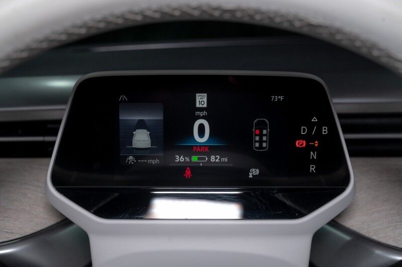 2025 Volkswagen ID. Buzz 1st Edition 4MOTION w/Two-Tone Mini-van, Passenger Van Peoria AZ