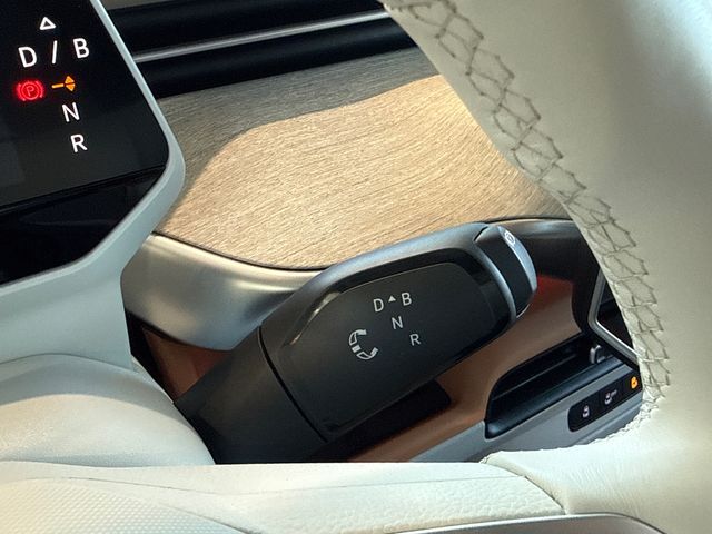 2025 Volkswagen ID. Buzz 1st Edition Peace Van San Juan Capistrano CA