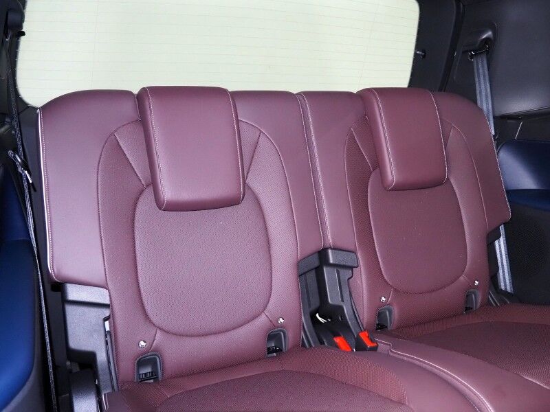 2025 Volkswagen ID. Buzz Pro S *NAVIGATION, ADAPTIVE CRUISE, SAFETY ALERTS, BACKUP-CAMERA, COLOR TOUCHSCREEN, CLIMATE/MASSAGE SEATS, HEATED STEERING, POWER LIFTGATE, WIRELESS CHARGING, ANDROID & APPLE Round Rock TX