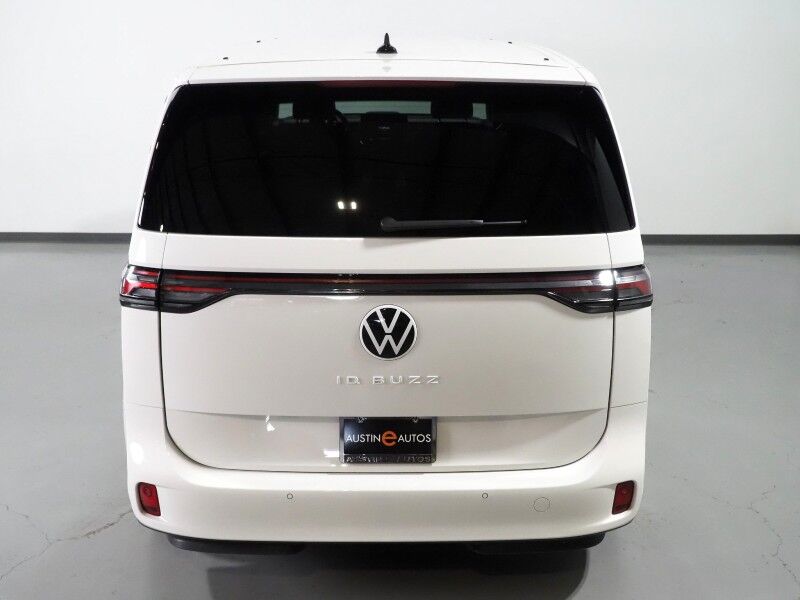 2025 Volkswagen ID. Buzz Pro S *NAVIGATION, ADAPTIVE CRUISE, SAFETY ALERTS, BACKUP-CAMERA, COLOR TOUCHSCREEN, CLIMATE/MASSAGE SEATS, HEATED STEERING, POWER LIFTGATE, WIRELESS CHARGING, ANDROID & APPLE Round Rock TX