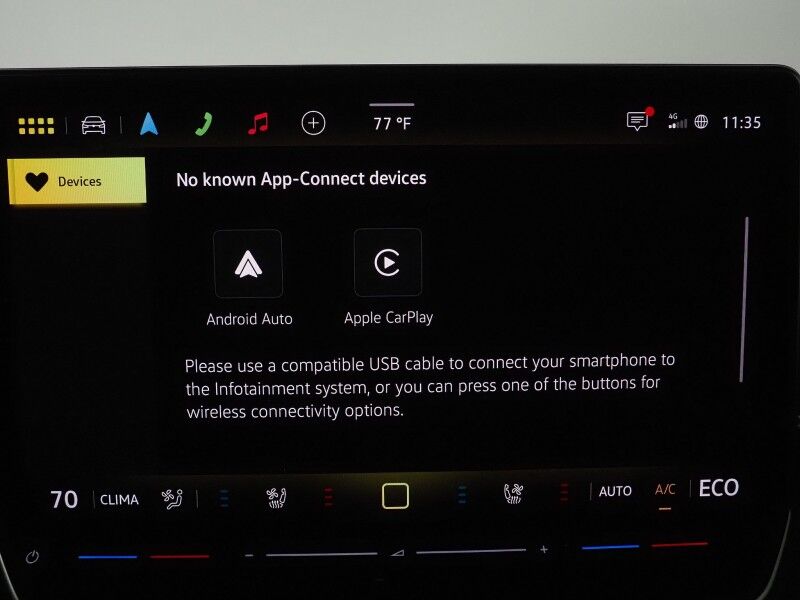 2025 Volkswagen ID. Buzz Pro S *NAVIGATION, ADAPTIVE CRUISE, SAFETY ALERTS, BACKUP-CAMERA, COLOR TOUCHSCREEN, CLIMATE/MASSAGE SEATS, HEATED STEERING, POWER LIFTGATE, WIRELESS CHARGING, ANDROID & APPLE Round Rock TX