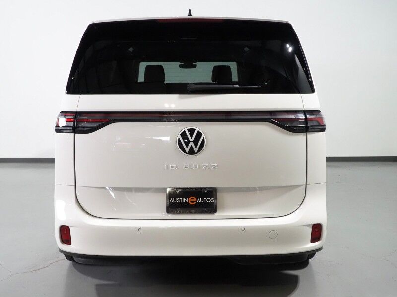 2025 Volkswagen ID. Buzz Pro S *NAVIGATION, ADAPTIVE CRUISE, SAFETY ALERTS, BACKUP-CAMERA, COLOR TOUCHSCREEN, CLIMATE/MASSAGE SEATS, HEATED STEERING, POWER LIFTGATE, WIRELESS CHARGING, ANDROID & APPLE Round Rock TX
