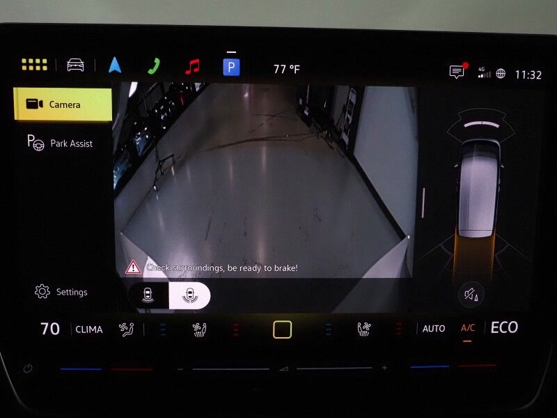 2025 Volkswagen ID. Buzz Pro S *NAVIGATION, ADAPTIVE CRUISE, SAFETY ALERTS, BACKUP-CAMERA, COLOR TOUCHSCREEN, CLIMATE/MASSAGE SEATS, HEATED STEERING, POWER LIFTGATE, WIRELESS CHARGING, ANDROID & APPLE Round Rock TX