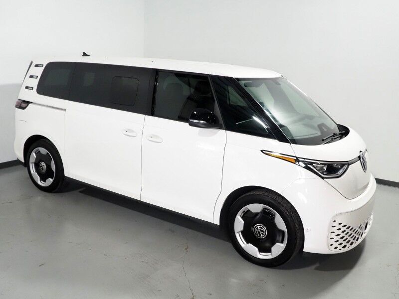 2025 Volkswagen ID. Buzz Pro S *NAVIGATION, ADAPTIVE CRUISE, SAFETY ALERTS, BACKUP-CAMERA, COLOR TOUCHSCREEN, CLIMATE/MASSAGE SEATS, HEATED STEERING, POWER LIFTGATE, WIRELESS CHARGING, ANDROID & APPLE Round Rock TX