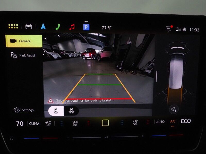 2025 Volkswagen ID. Buzz Pro S *NAVIGATION, ADAPTIVE CRUISE, SAFETY ALERTS, BACKUP-CAMERA, COLOR TOUCHSCREEN, CLIMATE/MASSAGE SEATS, HEATED STEERING, POWER LIFTGATE, WIRELESS CHARGING, ANDROID & APPLE Round Rock TX