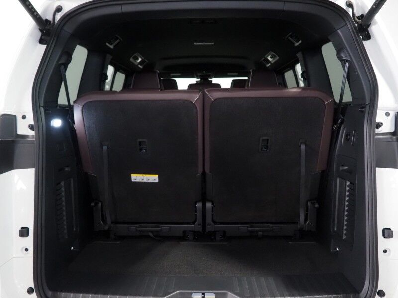 2025 Volkswagen ID. Buzz Pro S *NAVIGATION, ADAPTIVE CRUISE, SAFETY ALERTS, BACKUP-CAMERA, COLOR TOUCHSCREEN, CLIMATE/MASSAGE SEATS, HEATED STEERING, POWER LIFTGATE, WIRELESS CHARGING, ANDROID & APPLE Round Rock TX