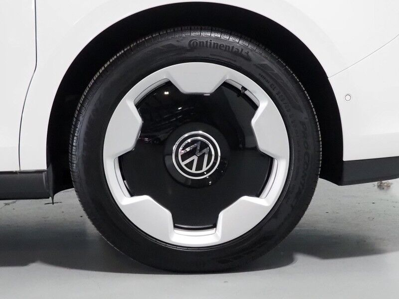 2025 Volkswagen ID. Buzz Pro S *NAVIGATION, ADAPTIVE CRUISE, SAFETY ALERTS, BACKUP-CAMERA, COLOR TOUCHSCREEN, CLIMATE/MASSAGE SEATS, HEATED STEERING, POWER LIFTGATE, WIRELESS CHARGING, ANDROID & APPLE Round Rock TX