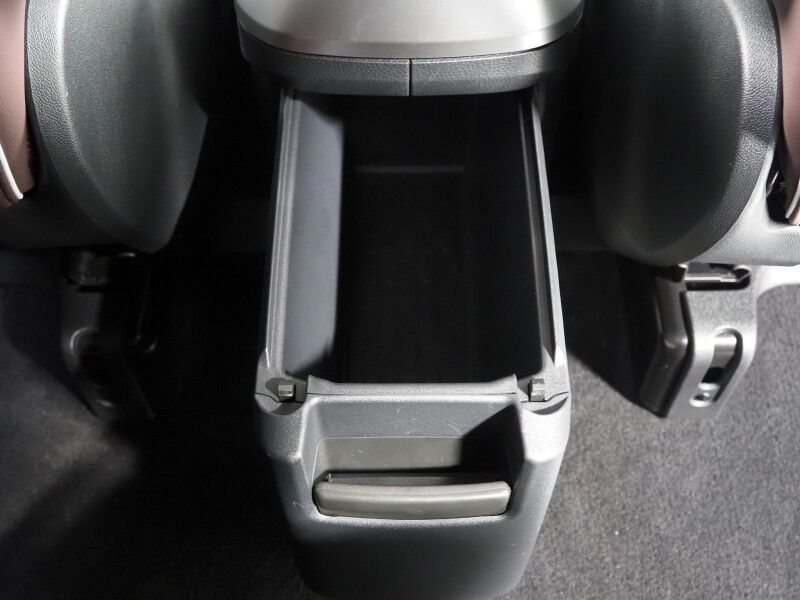 2025 Volkswagen ID. Buzz Pro S *NAVIGATION, ADAPTIVE CRUISE, SAFETY ALERTS, BACKUP-CAMERA, COLOR TOUCHSCREEN, CLIMATE/MASSAGE SEATS, HEATED STEERING, POWER LIFTGATE, WIRELESS CHARGING, ANDROID & APPLE Round Rock TX