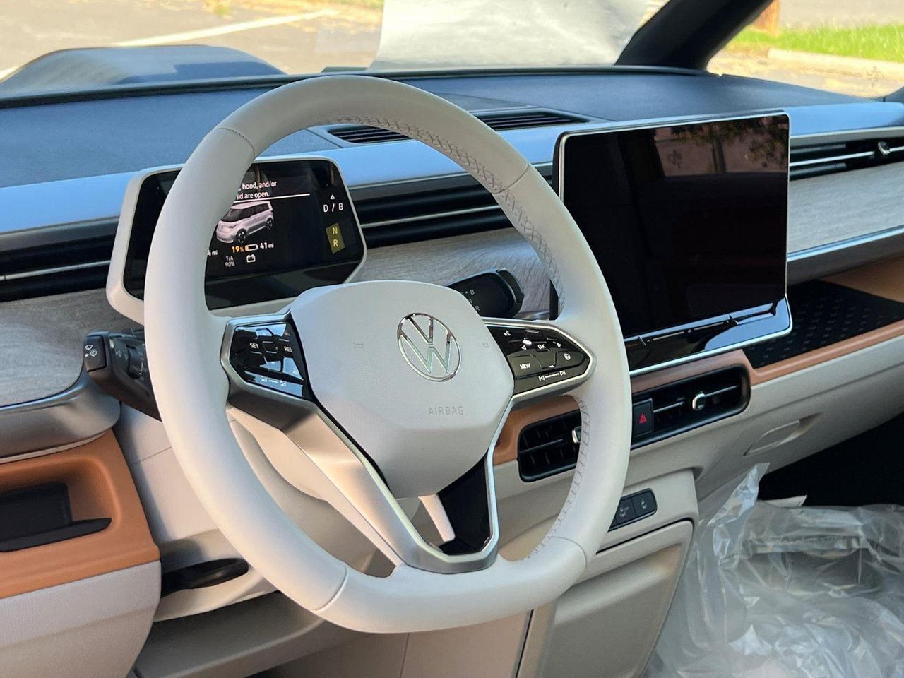 2025 Volkswagen ID. Buzz Pro S Plus Hagerstown MD