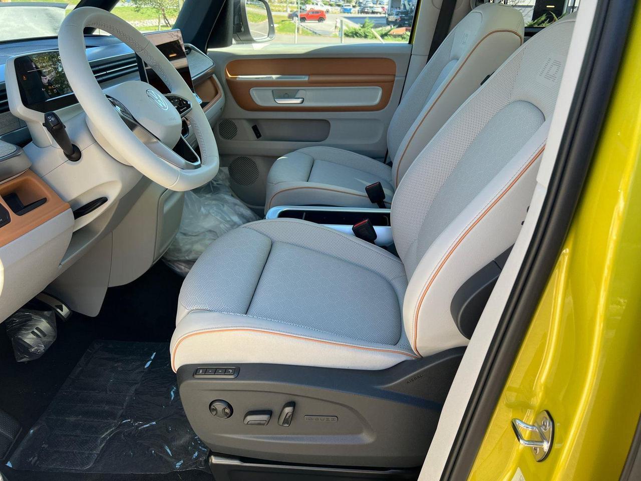 2025 Volkswagen ID. Buzz Pro S Plus Hagerstown MD