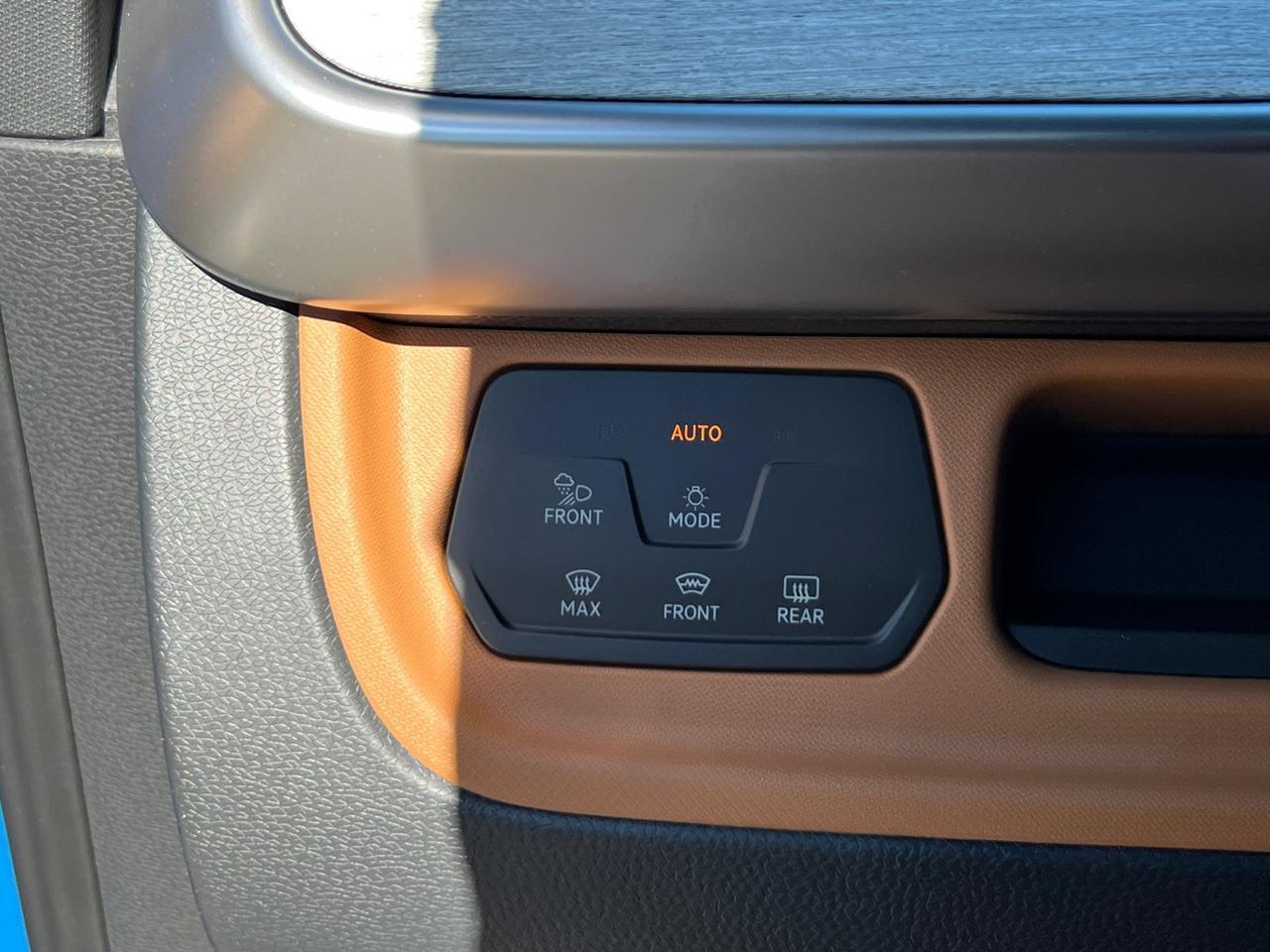 2025 Volkswagen ID. Buzz Pro S Plus Hagerstown MD