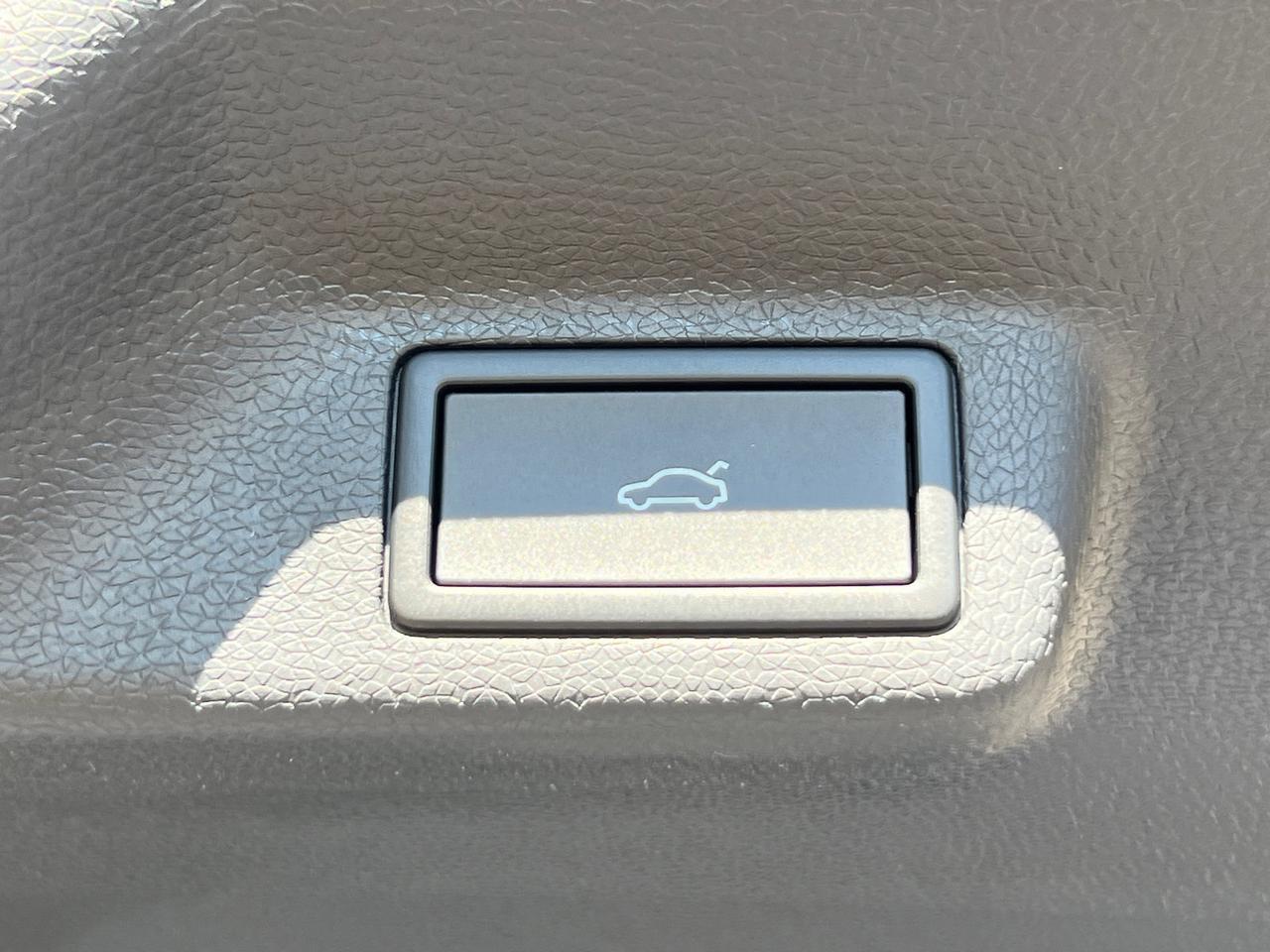 2025 Volkswagen ID. Buzz Pro S Plus Hagerstown MD