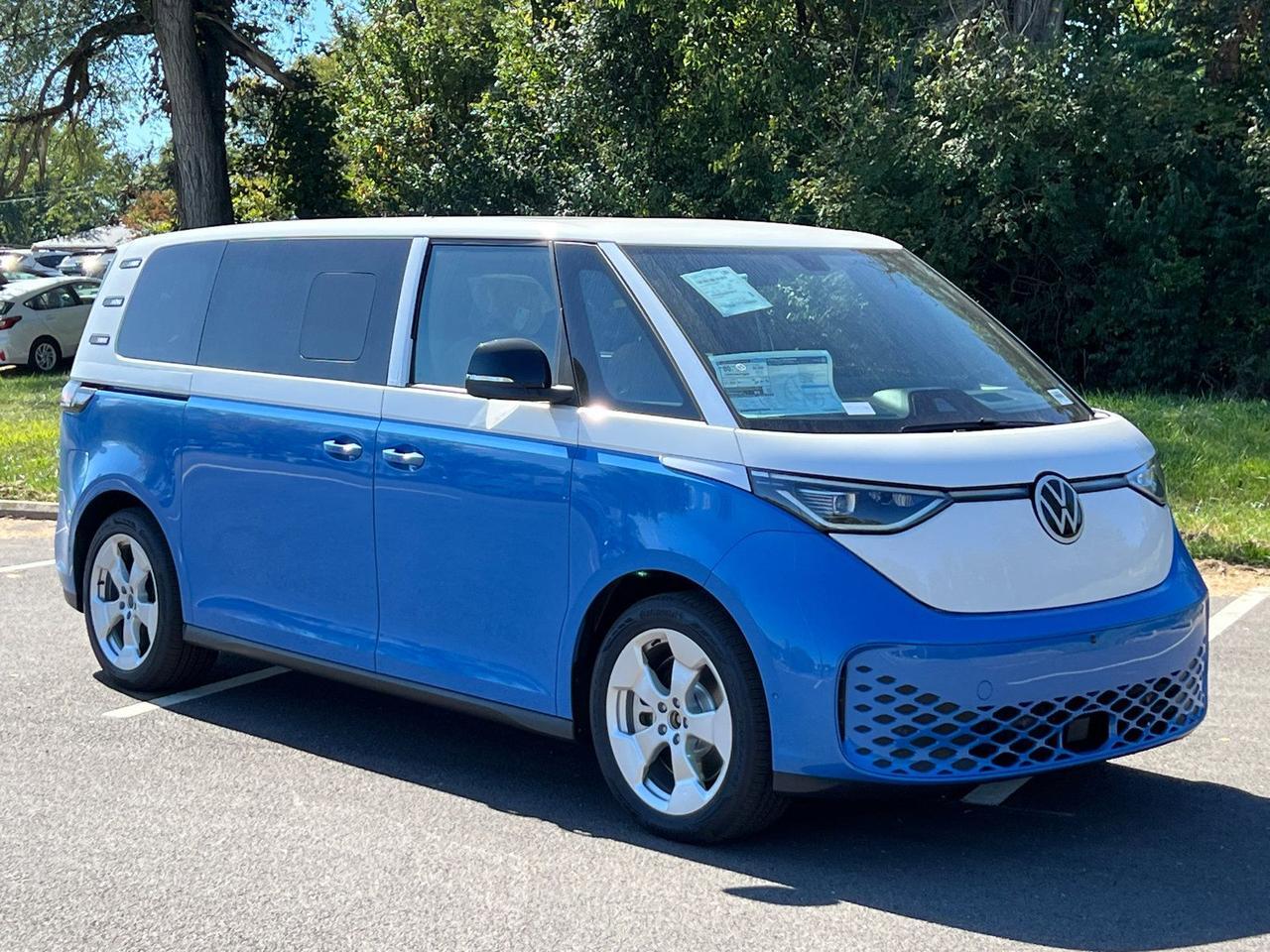 2025 Volkswagen ID. Buzz Pro S Plus