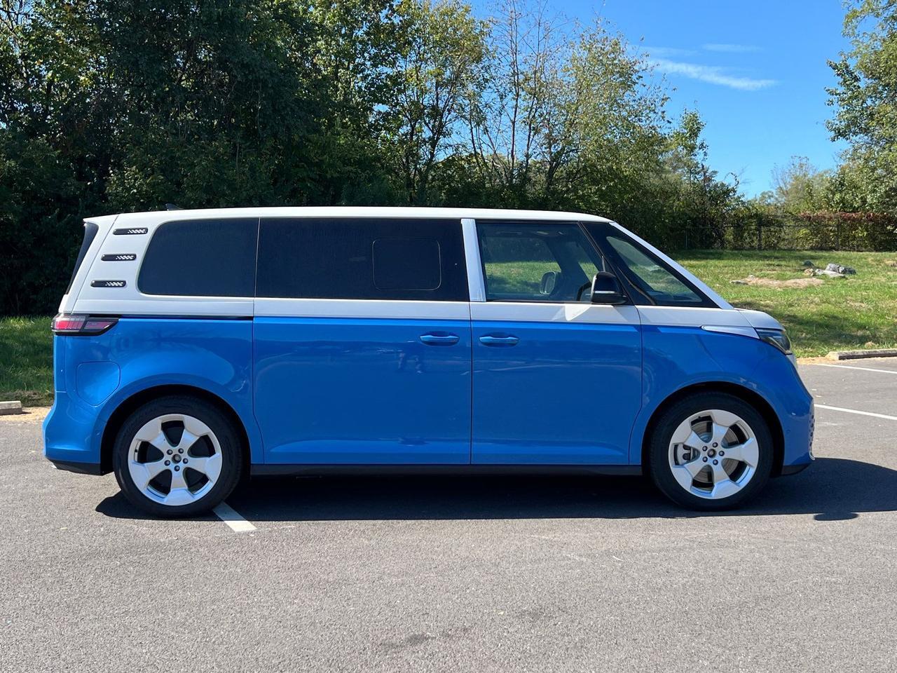 2025 Volkswagen ID. Buzz Pro S Plus Hagerstown MD