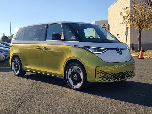 2025 Volkswagen ID. Buzz Pro S Plus