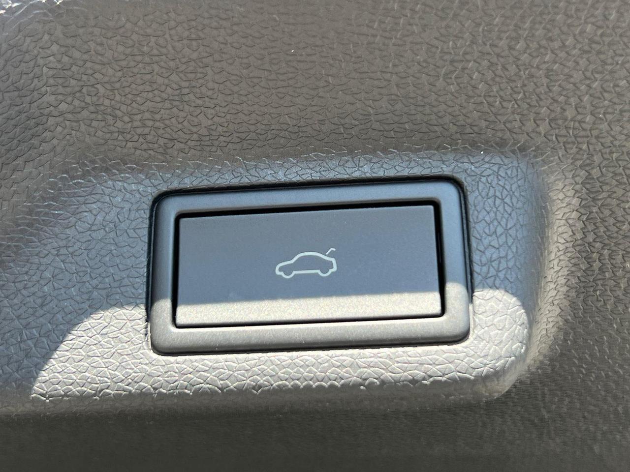 2025 Volkswagen ID. Buzz Pro S Hagerstown MD