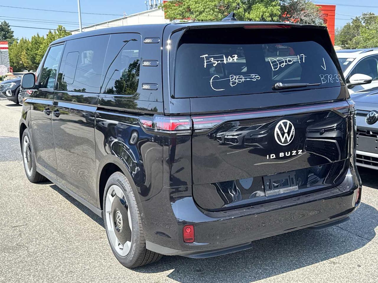 2025 Volkswagen ID. Buzz Pro S Medford MA