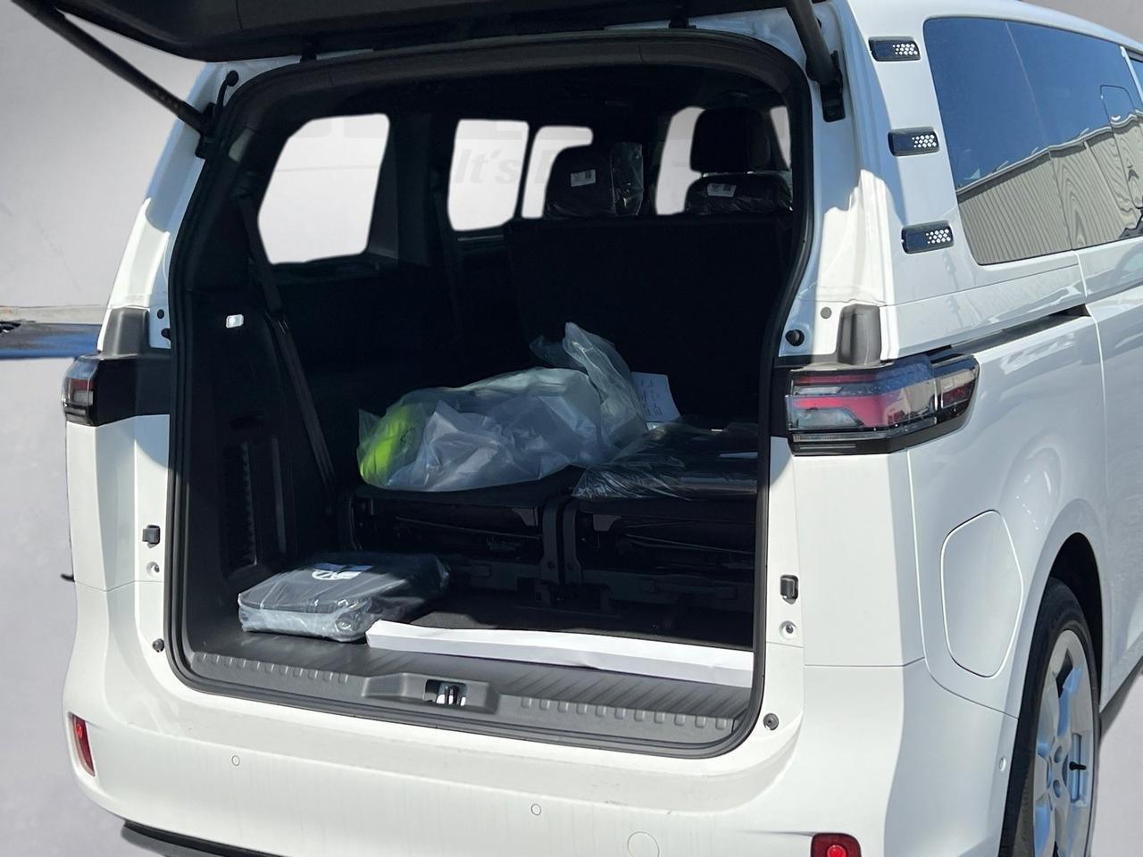 2025 Volkswagen ID. Buzz Pro S Hagerstown MD