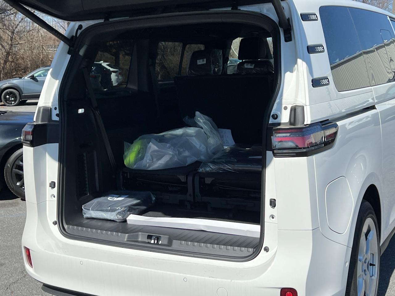 2025 Volkswagen ID. Buzz Pro S Hagerstown MD
