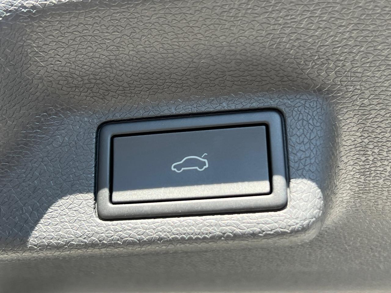 2025 Volkswagen ID. Buzz Pro S Hagerstown MD