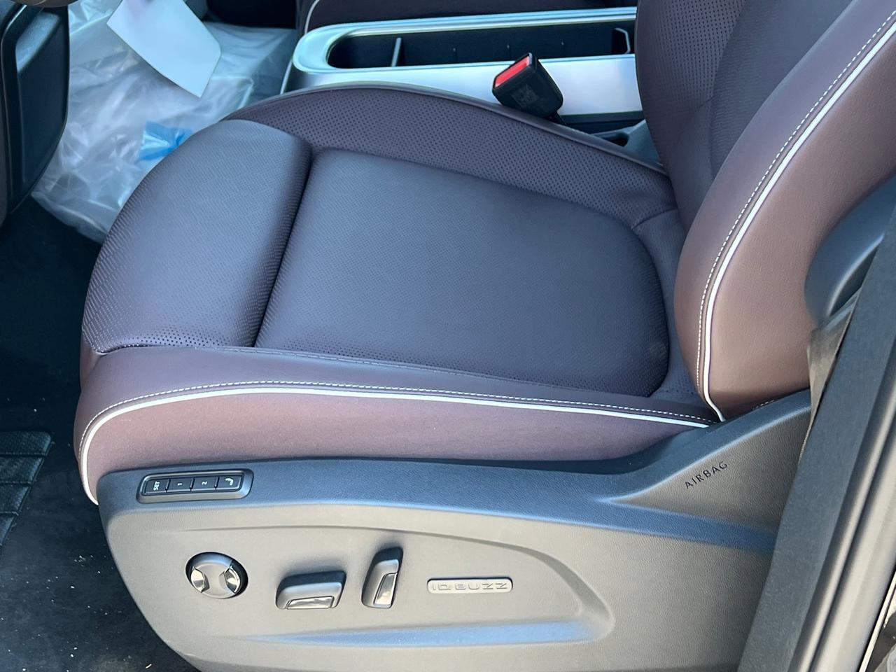 2025 Volkswagen ID. Buzz Pro S Hagerstown MD