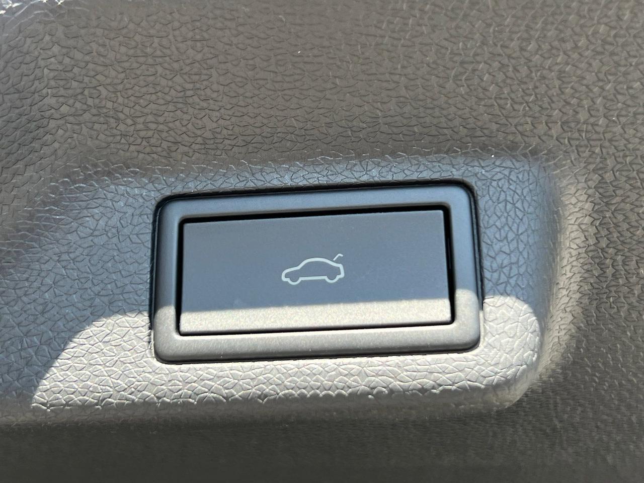 2025 Volkswagen ID. Buzz Pro S Hagerstown MD