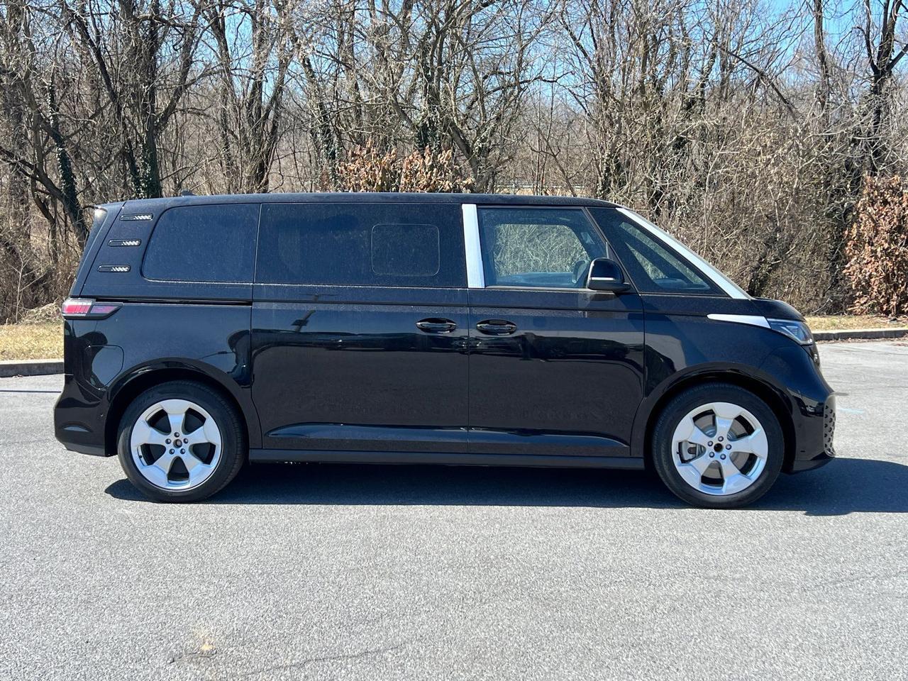 2025 Volkswagen ID. Buzz Pro S Hagerstown MD