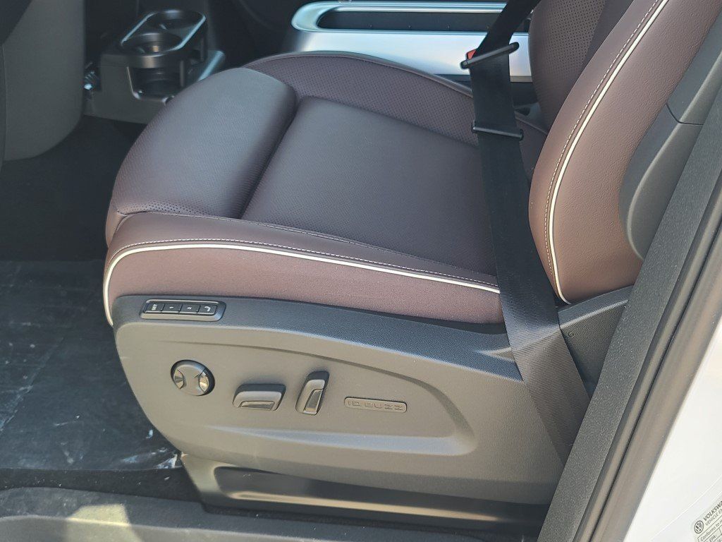 2025 Volkswagen ID. Buzz Pro S Springfield VA