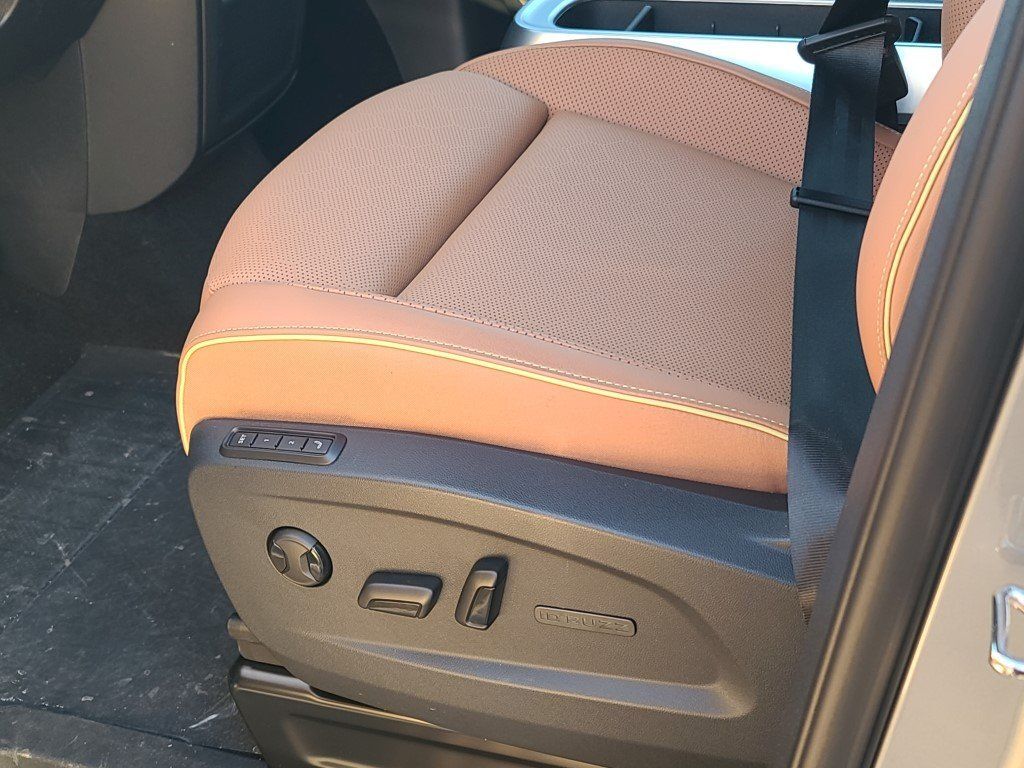 2025 Volkswagen ID. Buzz Pro S Springfield VA