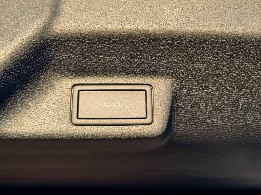 2025 Volkswagen ID. Buzz Pro S Springfield VA