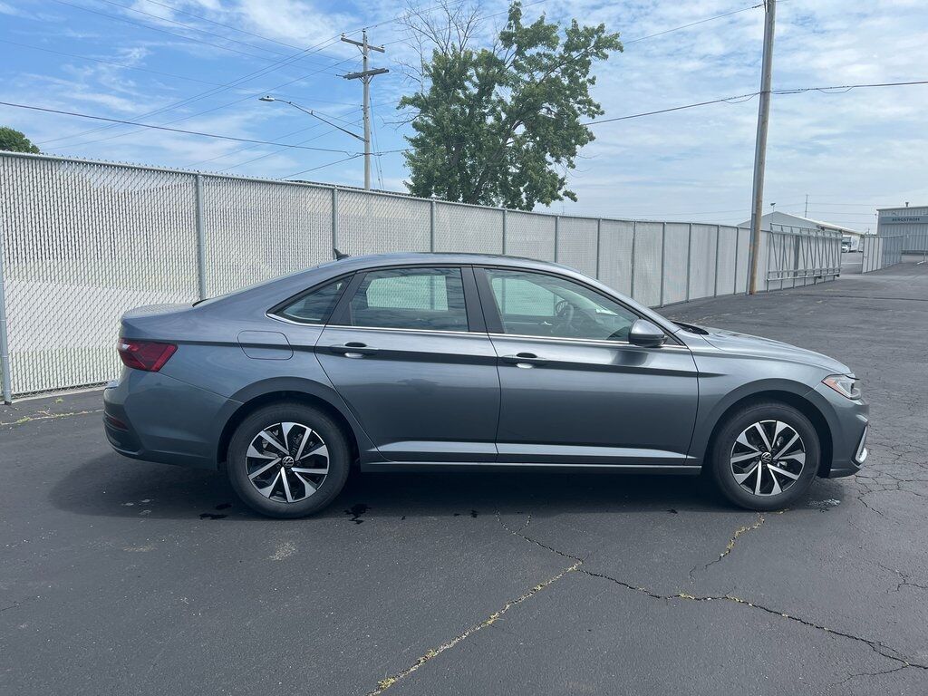 2025 Volkswagen Jetta 1.5T S Green Bay WI