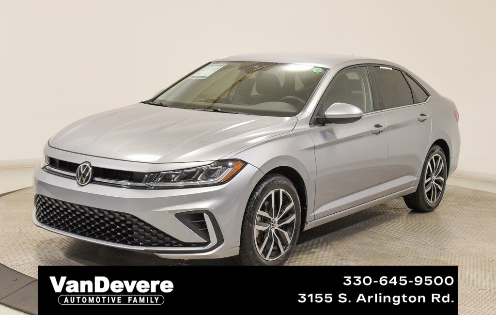 Used 2025 Volkswagen Jetta 1.5T SE FWD