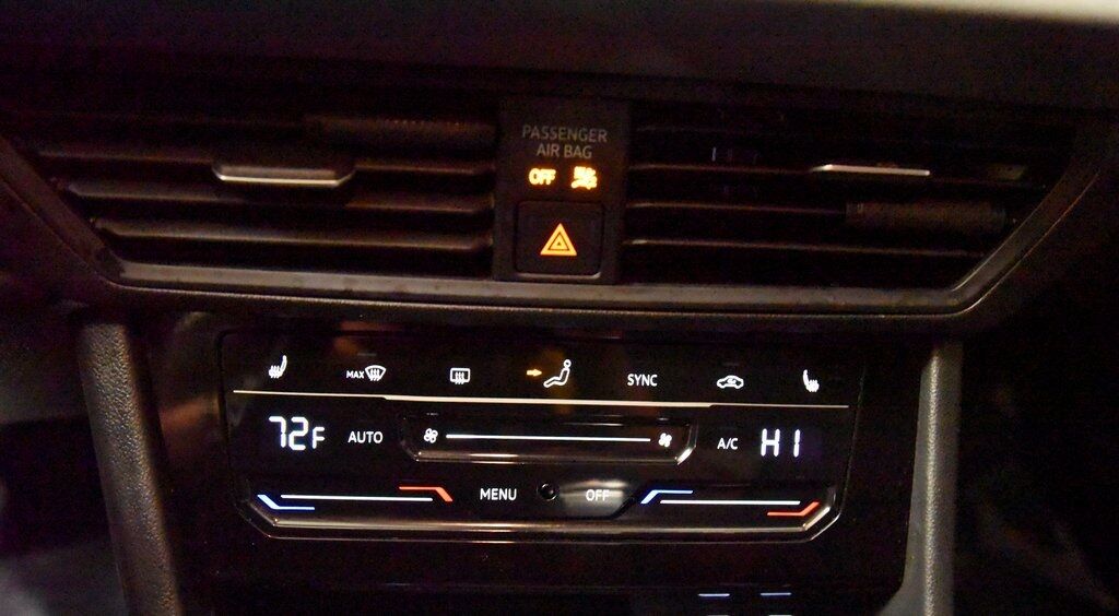 2025 Volkswagen Jetta 1.5T SE Akron OH