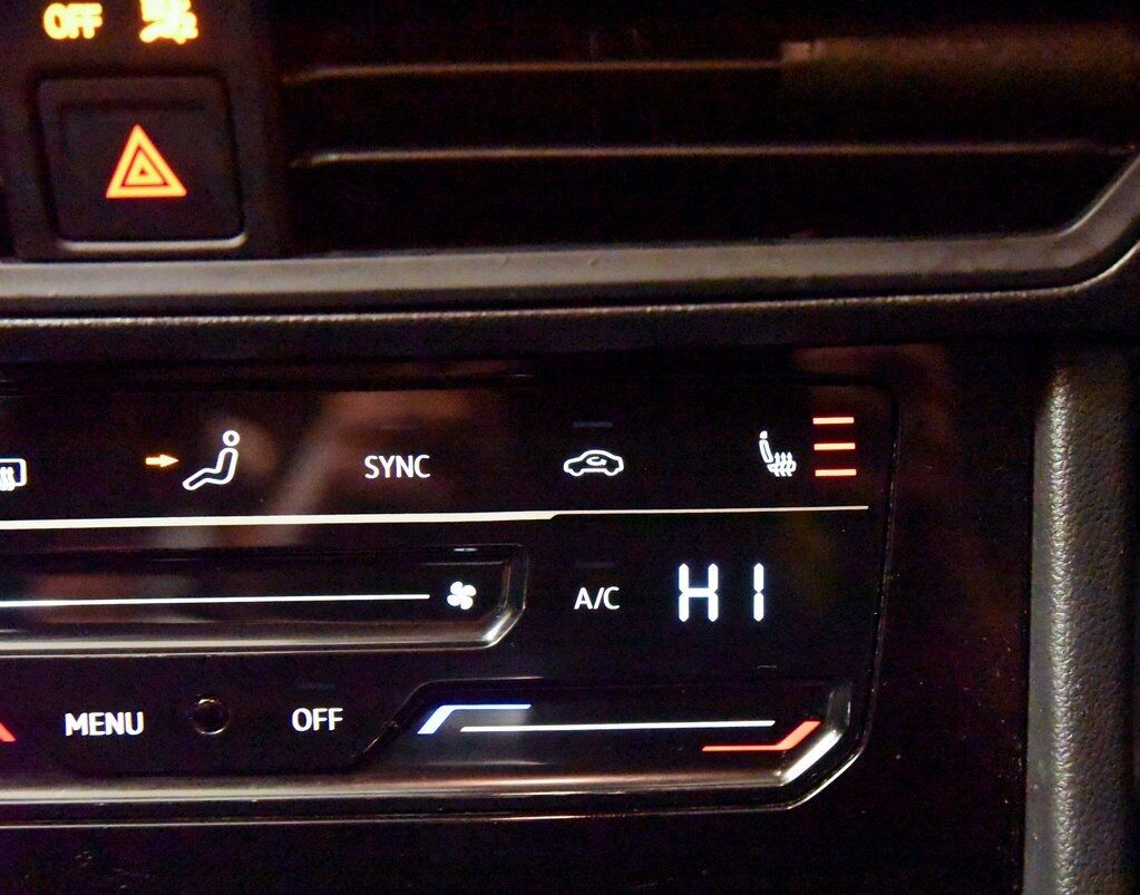 2025 Volkswagen Jetta 1.5T SE Akron OH