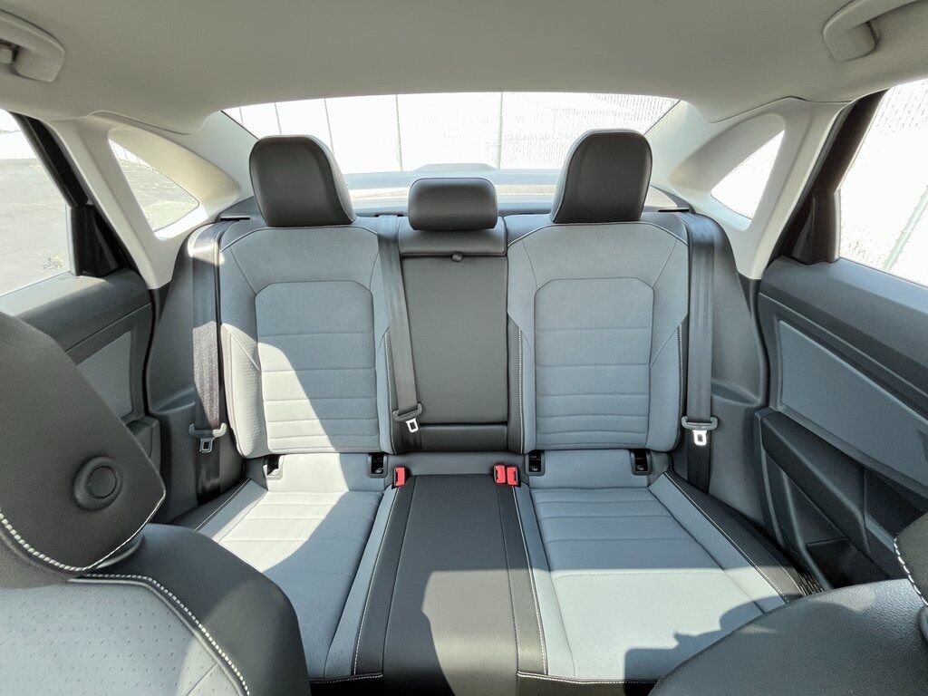 2025 Volkswagen Jetta 1.5T SE Green Bay WI