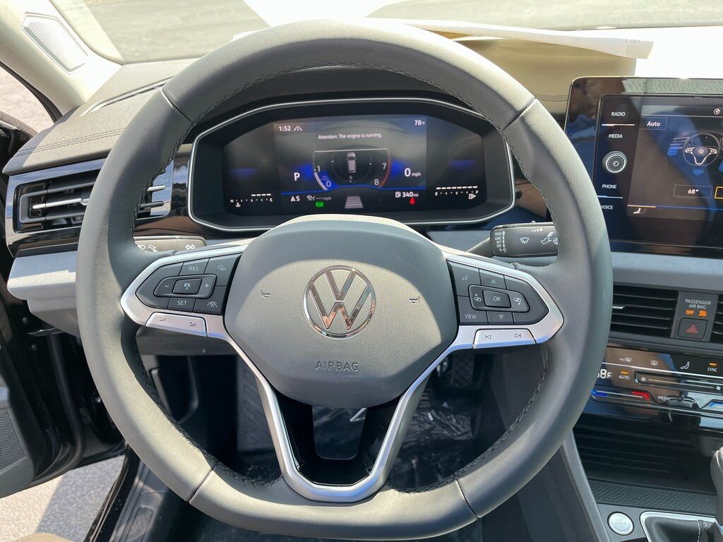 2025 Volkswagen Jetta 1.5T SE Green Bay WI