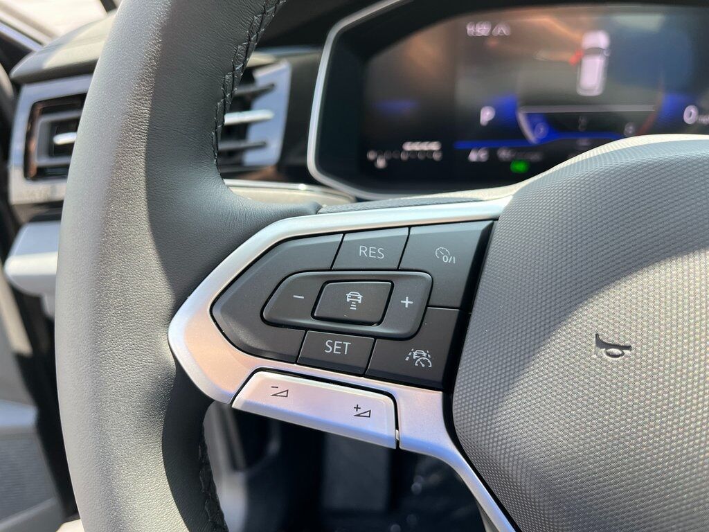 2025 Volkswagen Jetta 1.5T SE Green Bay WI