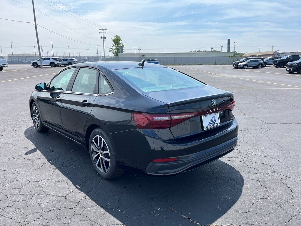 2025 Volkswagen Jetta 1.5T SE Green Bay WI