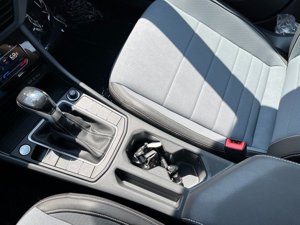 2025 Volkswagen Jetta 1.5T SE Green Bay WI