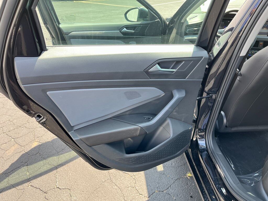 2025 Volkswagen Jetta 1.5T SE Green Bay WI